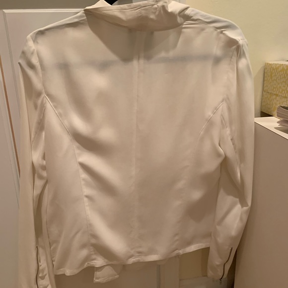 Trouve Soft White Lightweight Blazer - Picture 3 of 6